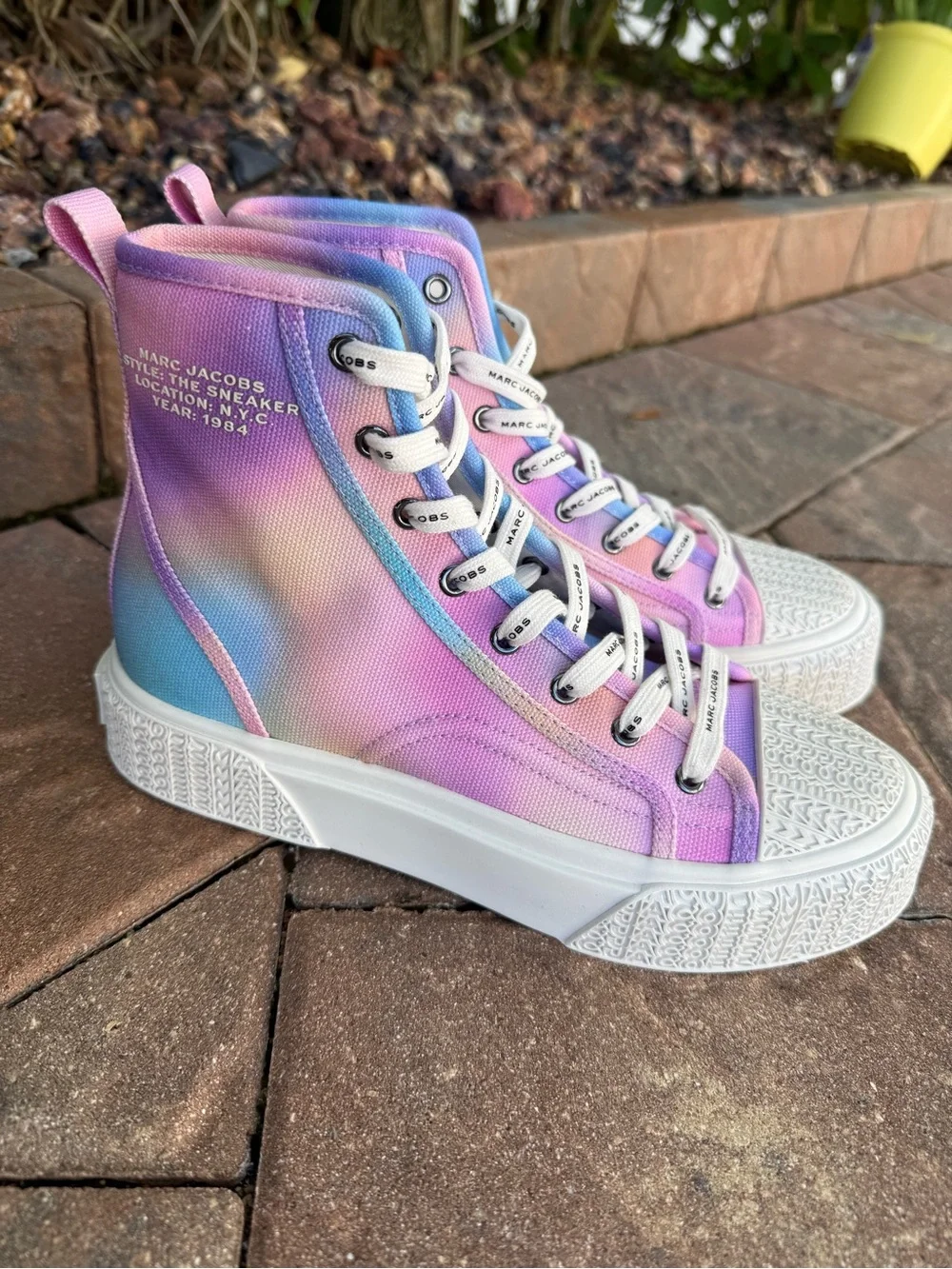 Marc Jacobs Airbrush Canvas High Top Sneakers Pink Multi Women’s Size 37